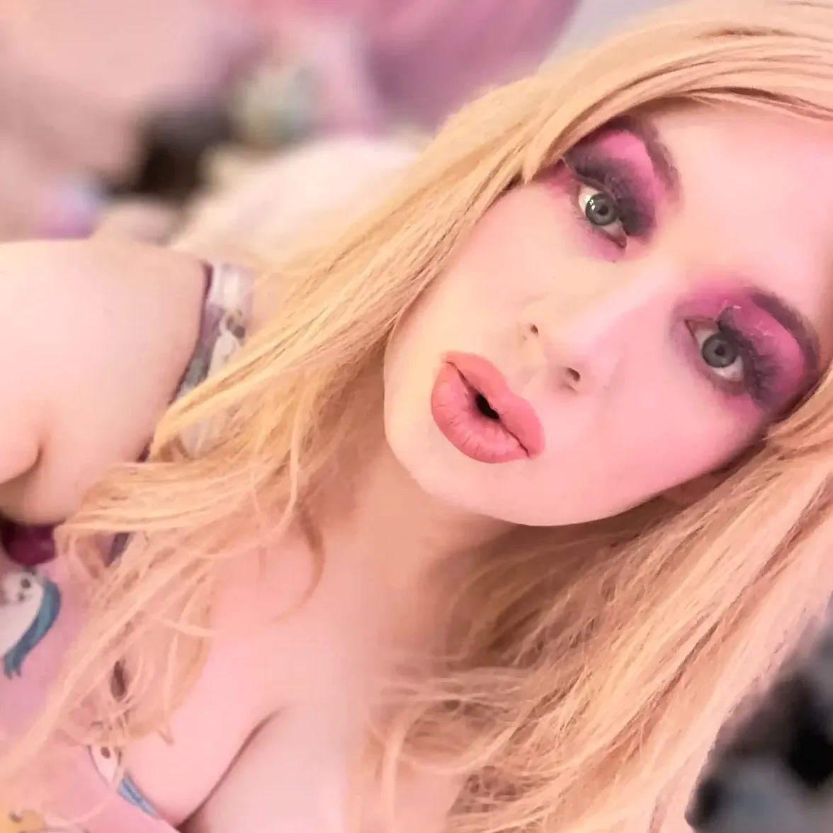 adelinafoxx shemale video call