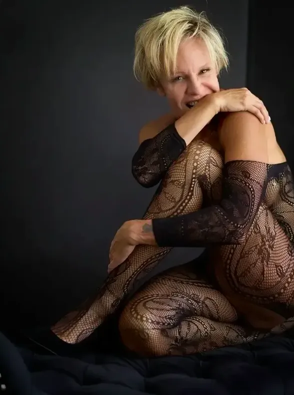 anzee slut 2