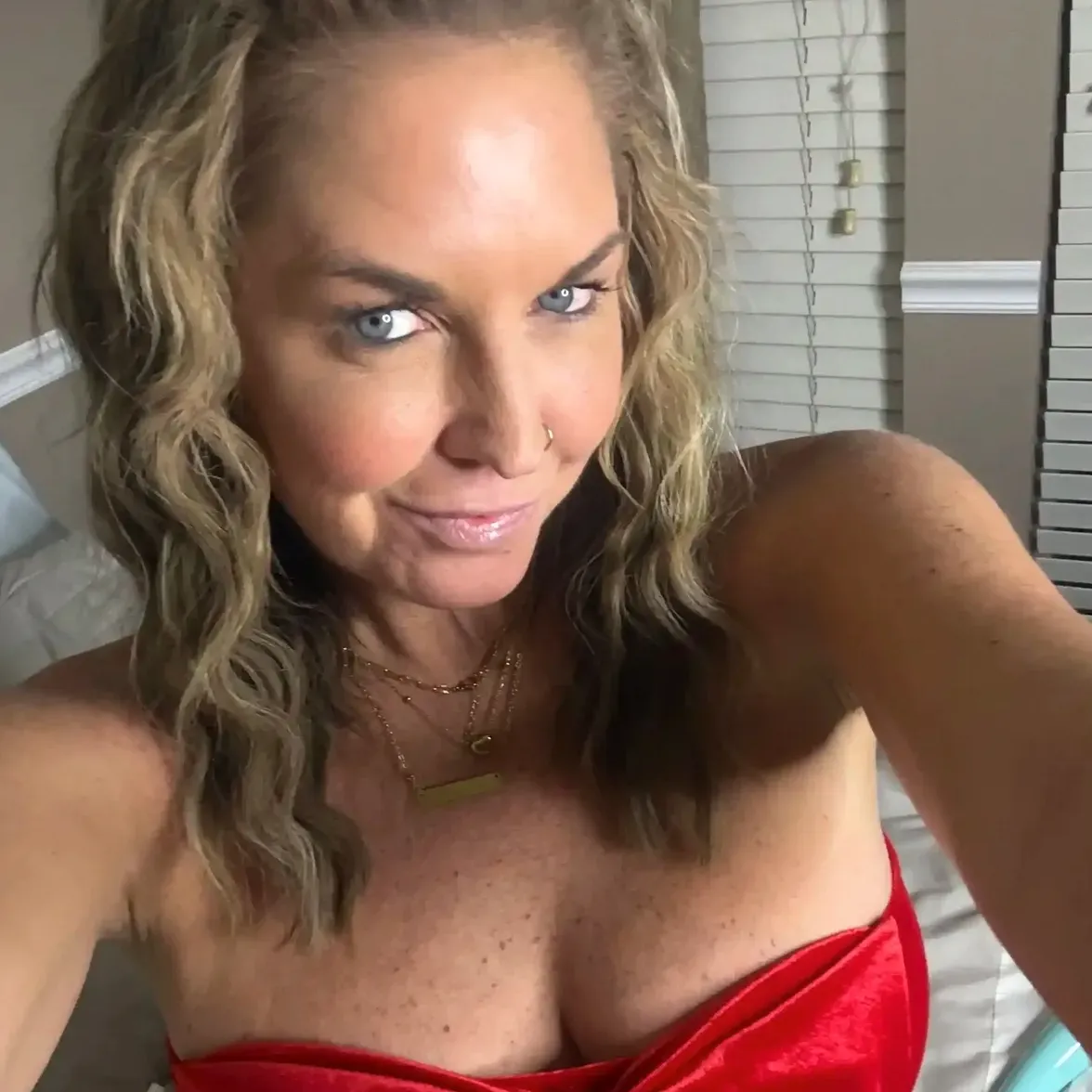 bikininicole