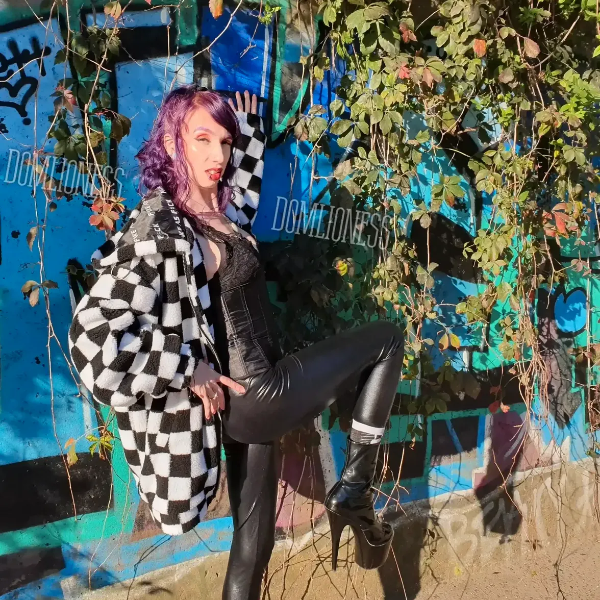 domlioness video call with cfnm fetish ready