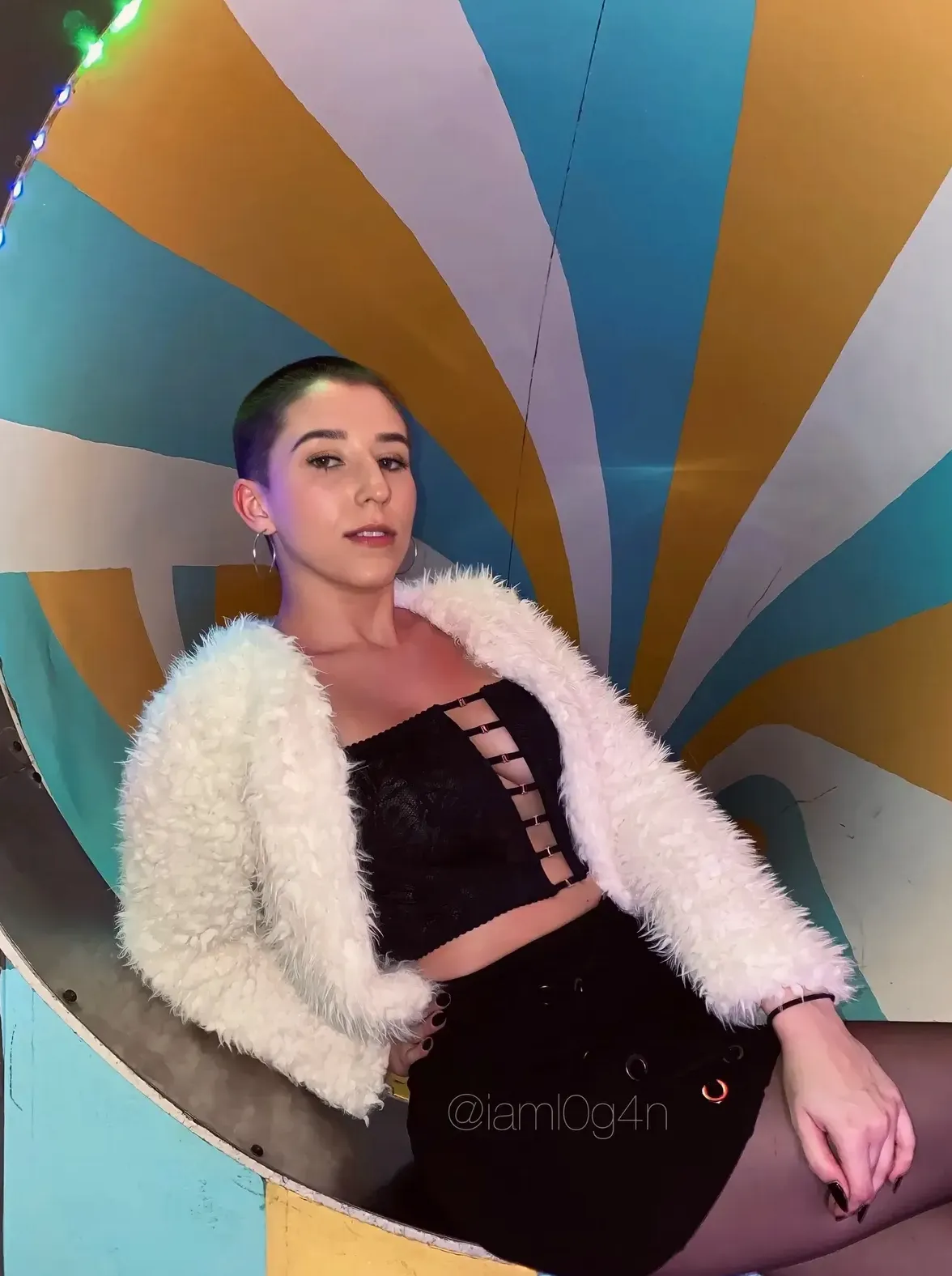 goddess lo lesbian video call