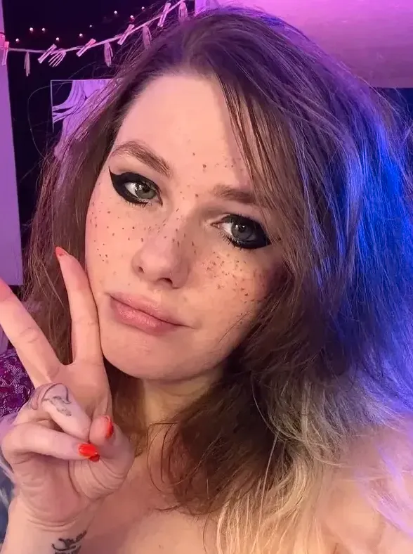 juniperrose brunette 1
