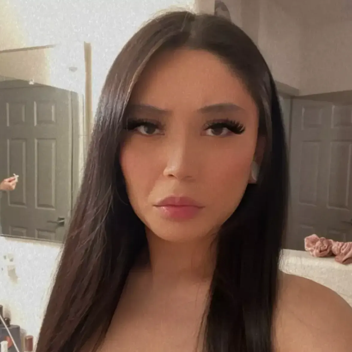 kiraskunt goddess asian