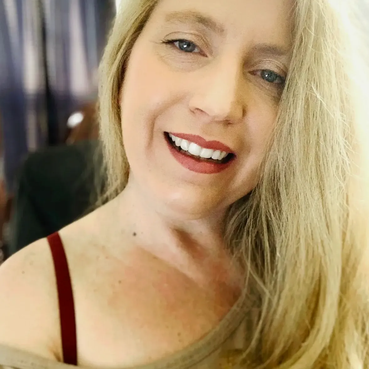 miss april old milf cfnm video call