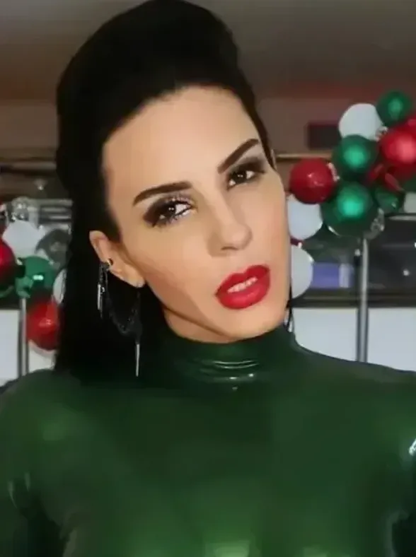 mistresseustacia spank 5
