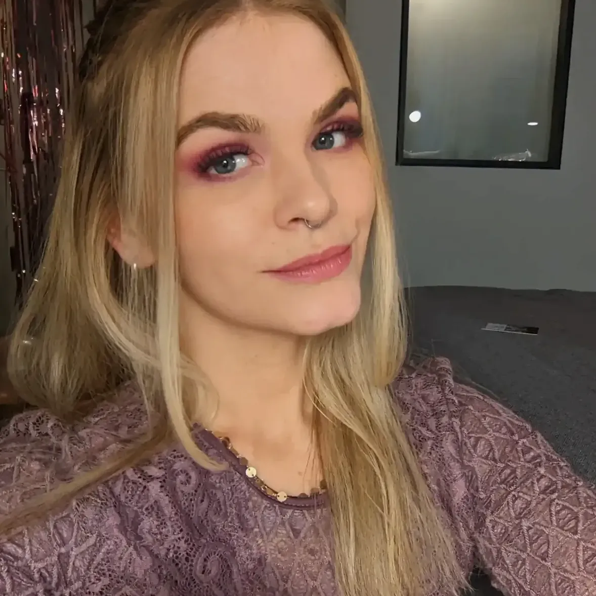 olivia clarke pregnant line