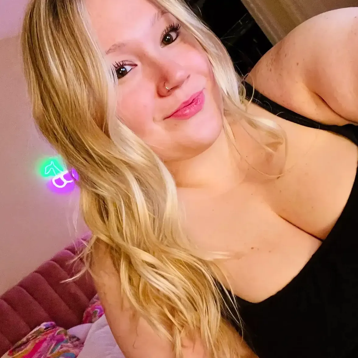 piggyrose spank 2