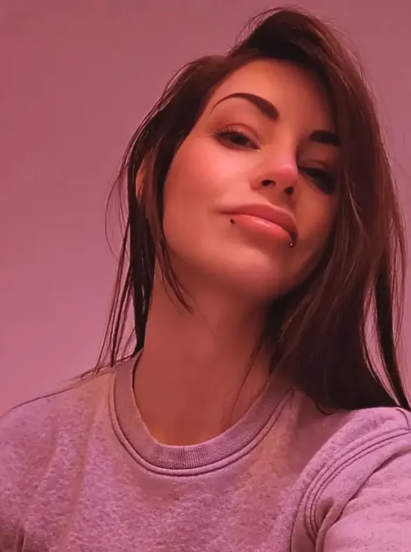 showmekitties girl on girl video call