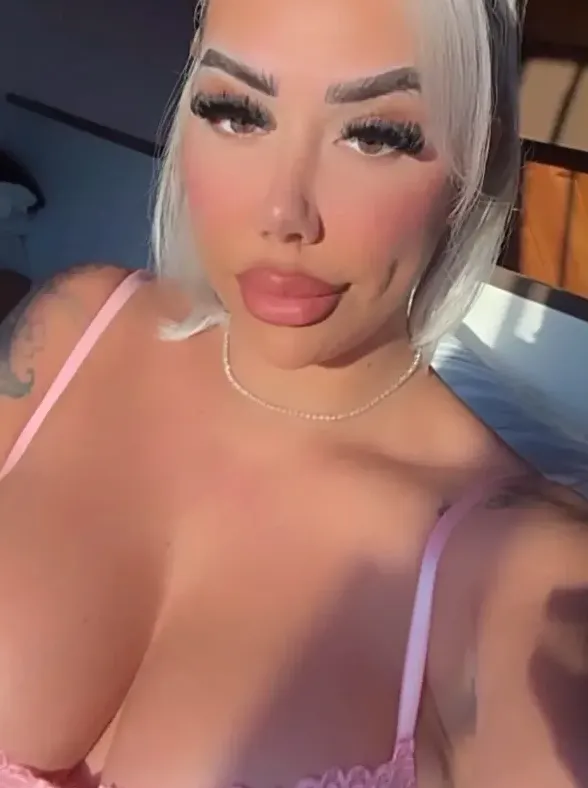 theblondedon blonde phone line