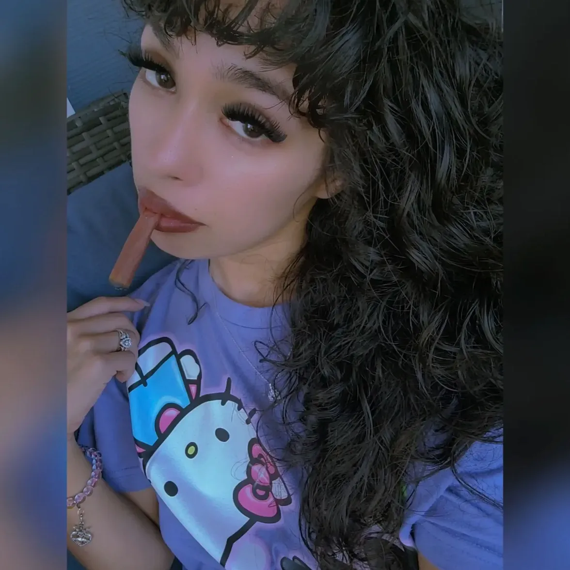 weirdamber smoking fetish video call